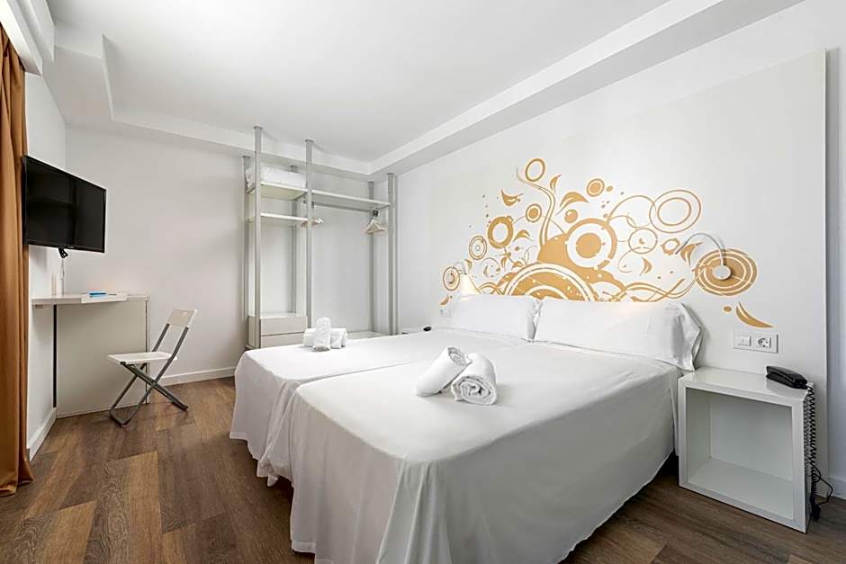 Welikehotel Triton Beach