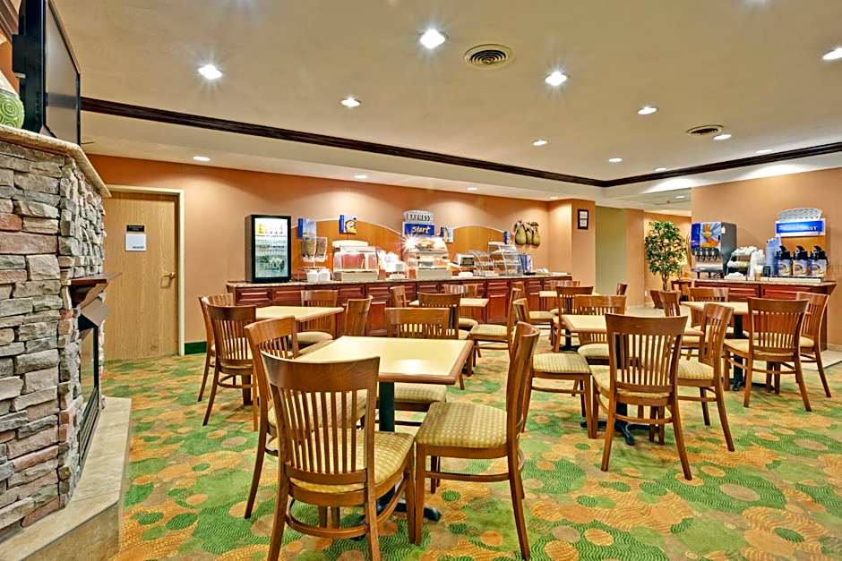 Holiday Inn Express Winfield By IHG