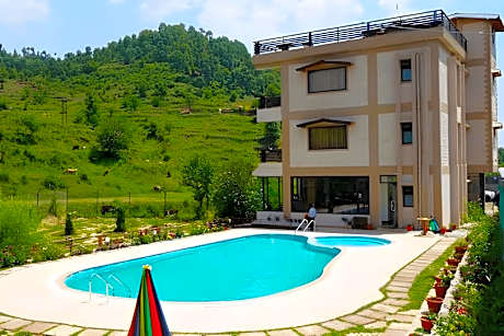 Pool Retreat Ranikhet