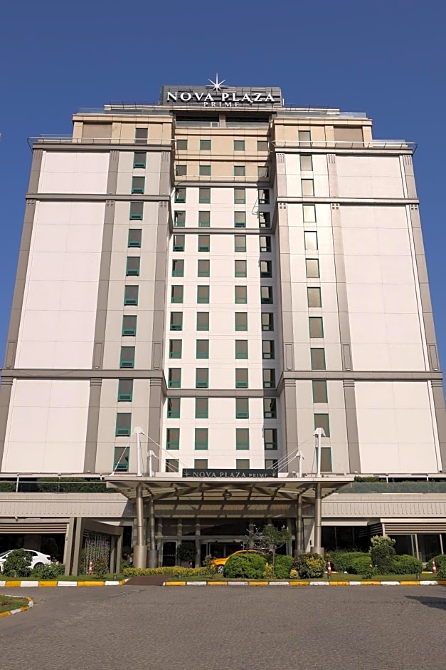 Nova Plaza Prime Hotel