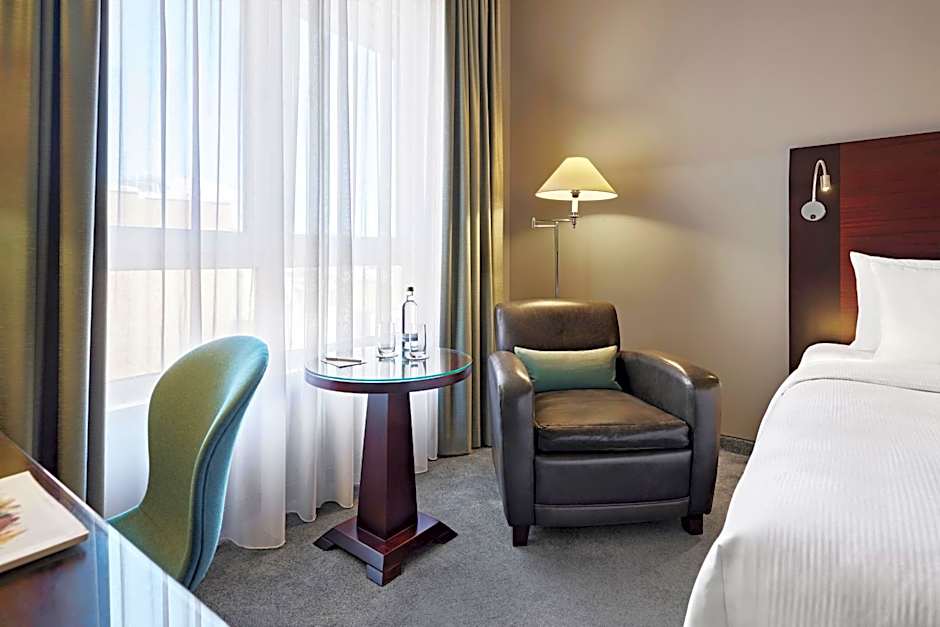 Lindner Hotel Cologne City Plaza, part of JdV by Hyatt