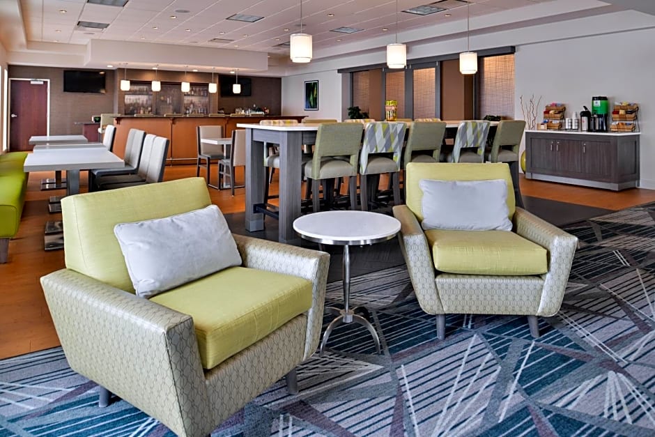 Holiday Inn Hotel & Suites Rochester - Marketplace