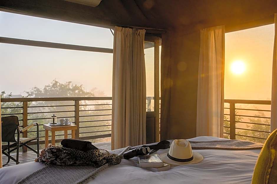 Ndhula Luxury Tented Lodge