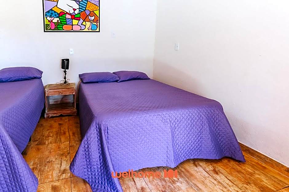 Casa em Cotia com piscina e área de lazer infantil