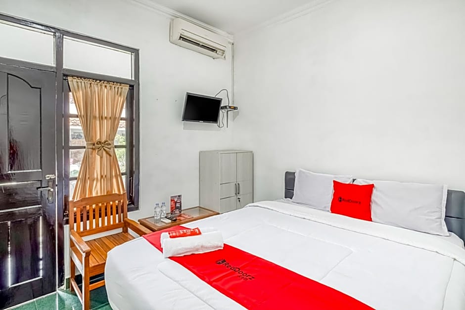 RedDoorz near Wisata Pantai Parangtritis