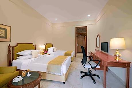 Deluxe Twin Room with Garden View