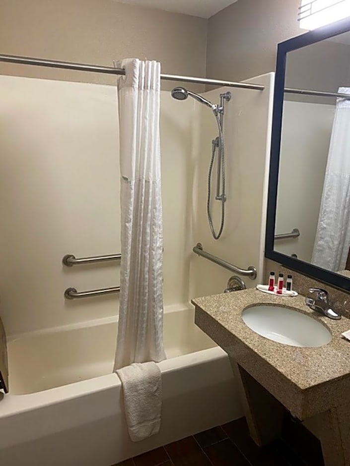 SureStay Hotel by Best Western Alexandria