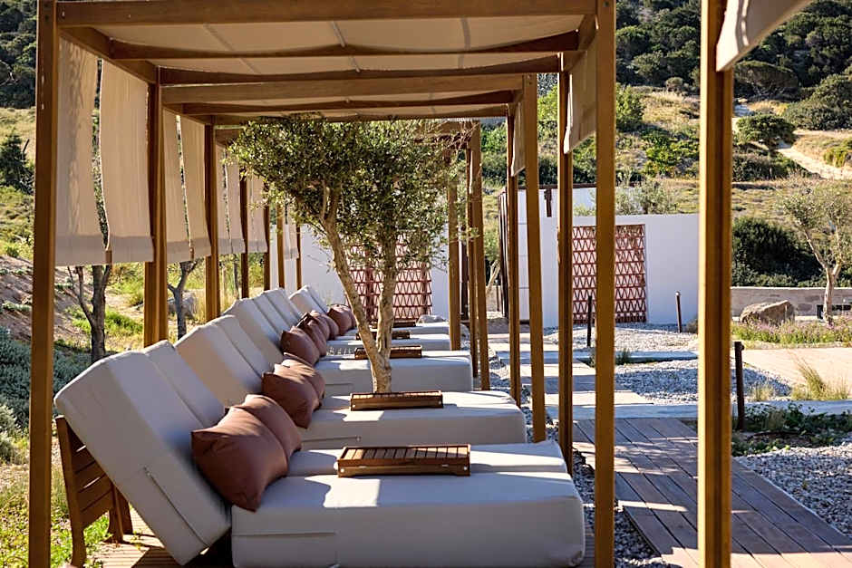 Golden Milos Beach Ηouse by Domotel
