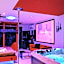 Loveroom Very Good Trip chambre avec jacuzzi privatif