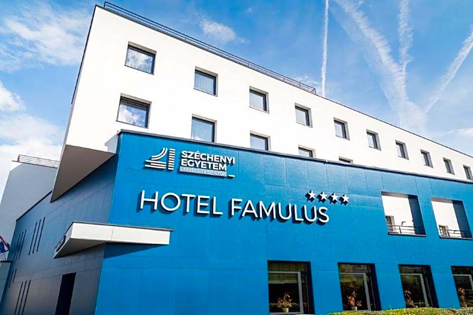 Hotel Famulus