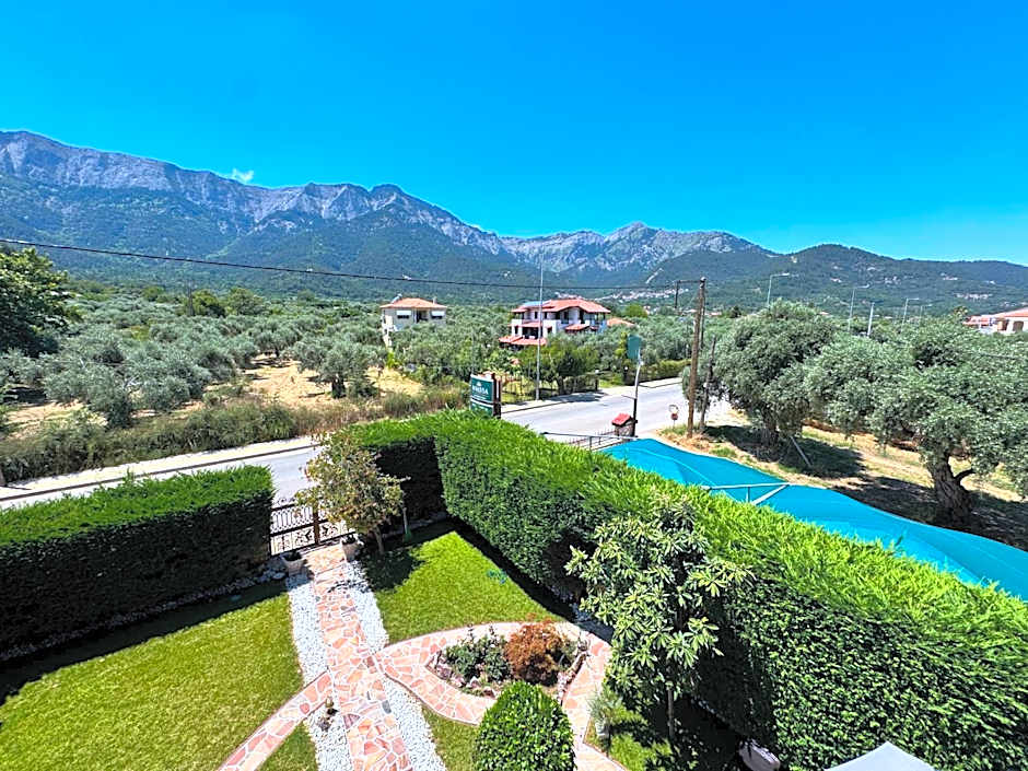 Anassa Deluxe Apartments & Studios
