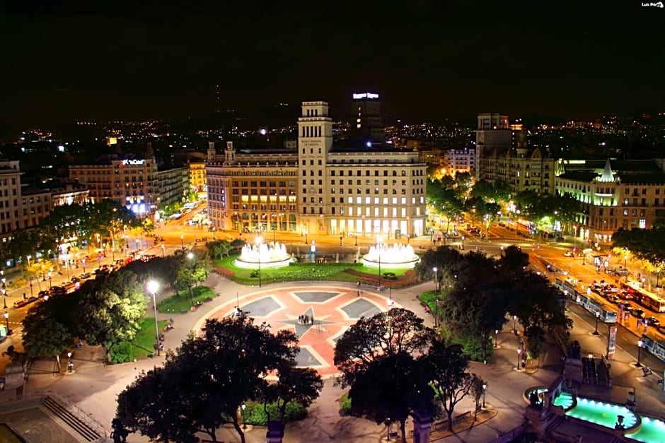 Olivia Plaza Hotel