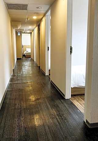 Female Environmental-Friendly Single Room