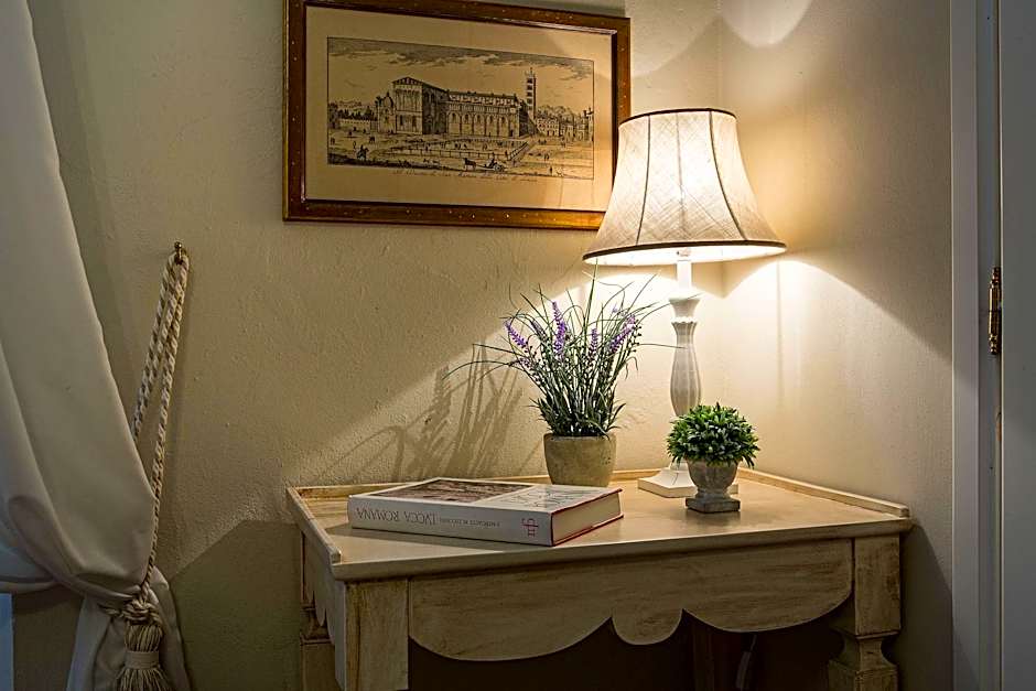 Casa Opera in Lucca With 2 Bedrooms and 2 Bathrooms