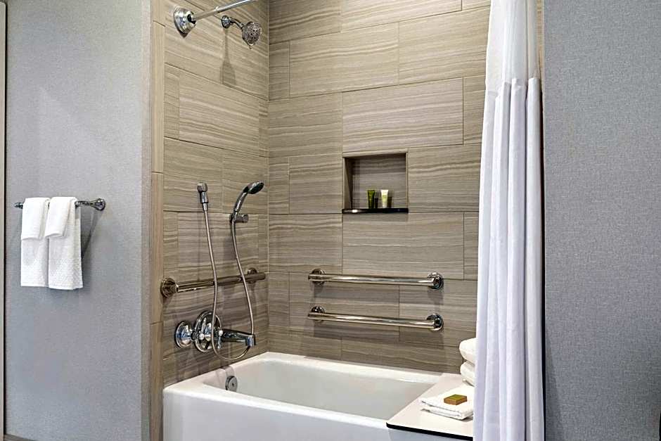 Hilton Checkers Los Angeles