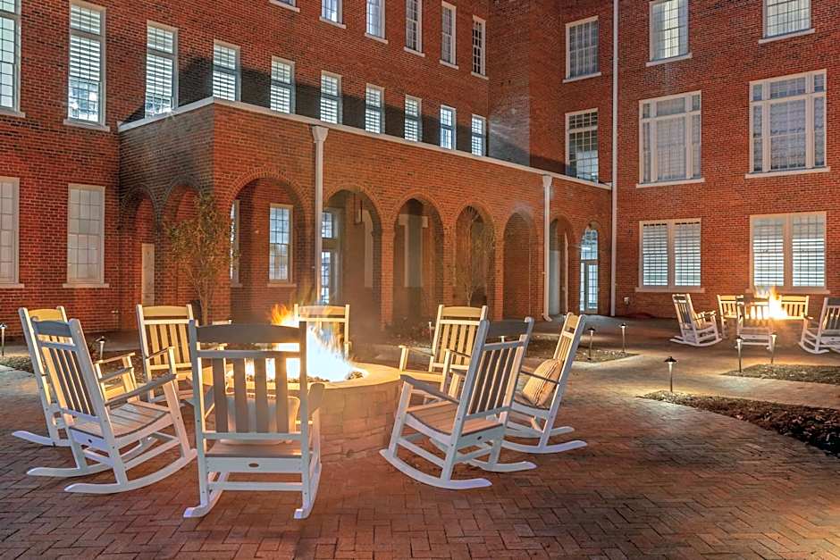 The Inn at Blackstone