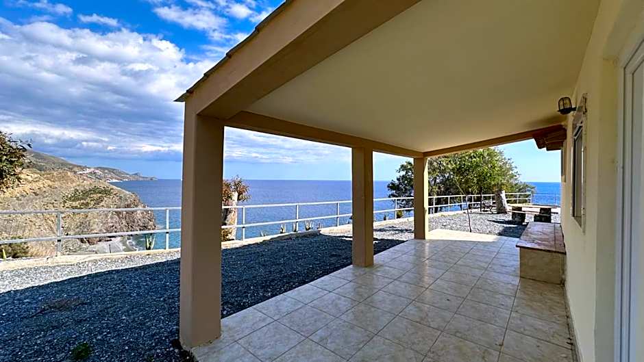 Sfinias Apartments