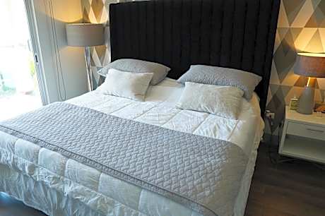 King Suite with Ocean View