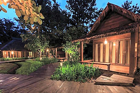 Cottage with Garden View