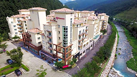 Ramada Taebaek Hotel