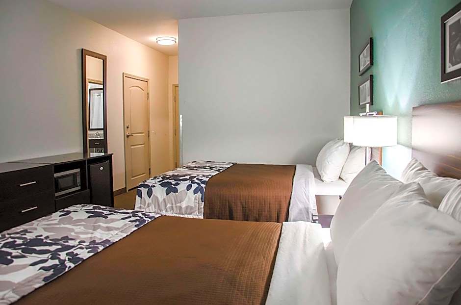 Sleep Inn & Suites Center