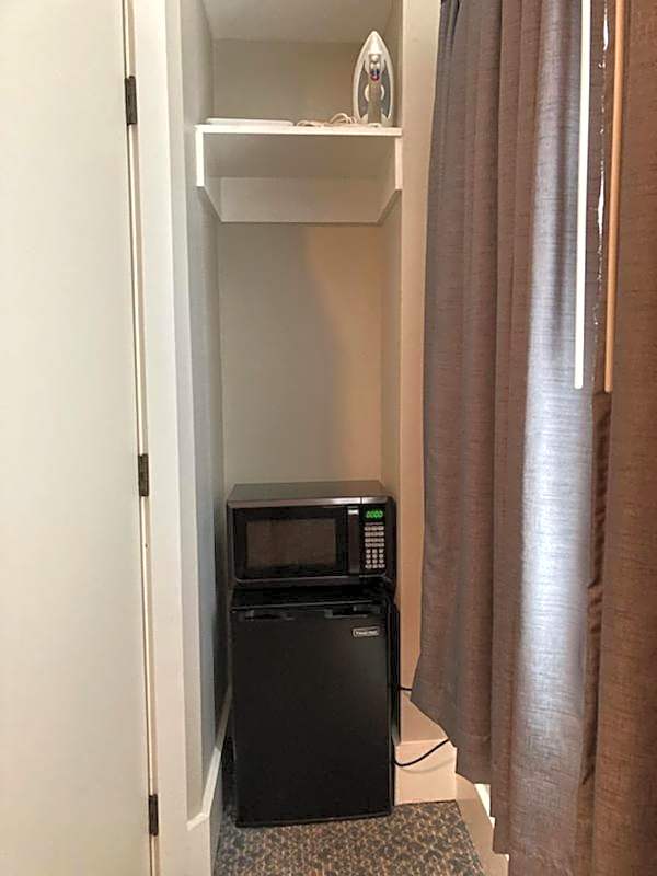 Country Squire Inn and Suites