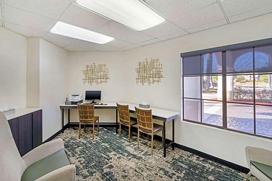 Best Western Posada Royale Hotel & Suites