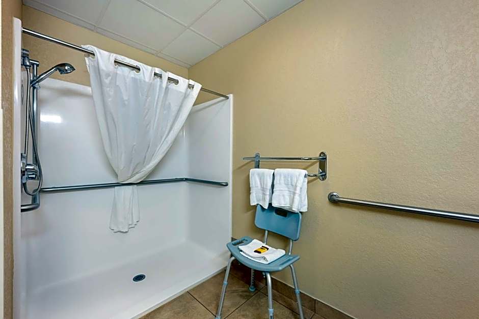 Best Western Plus Mid Nebraska Inn & Suites