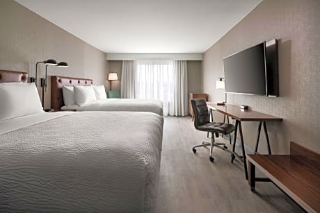 Queen Room with Two Queen Beds and Adapted Tub - Mobility and Hearing Accessible