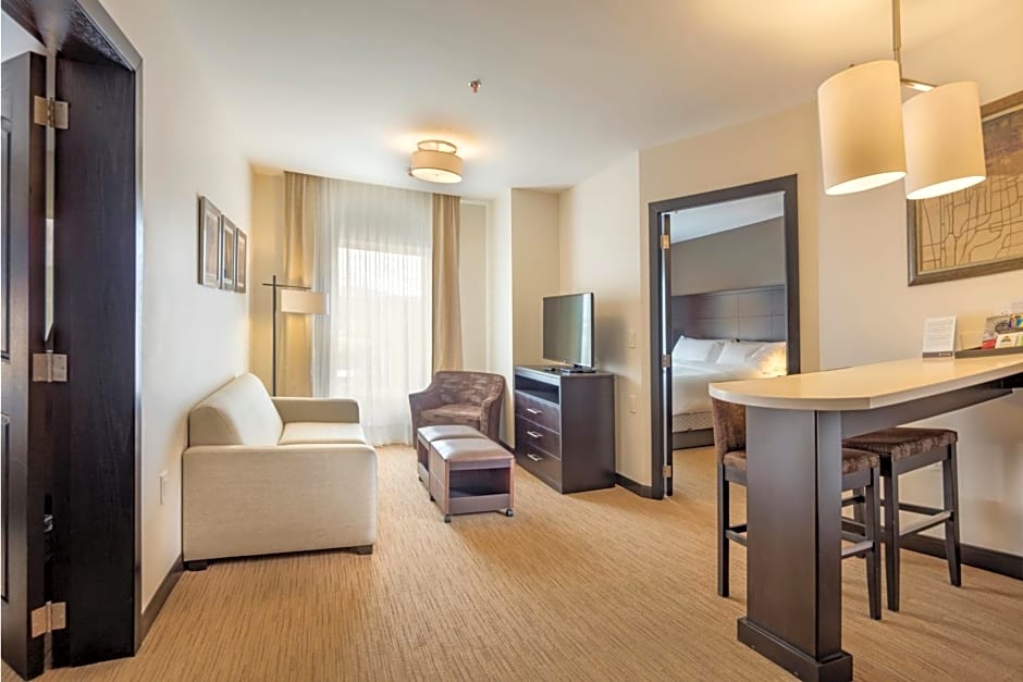 Staybridge Suites Silao By IHG