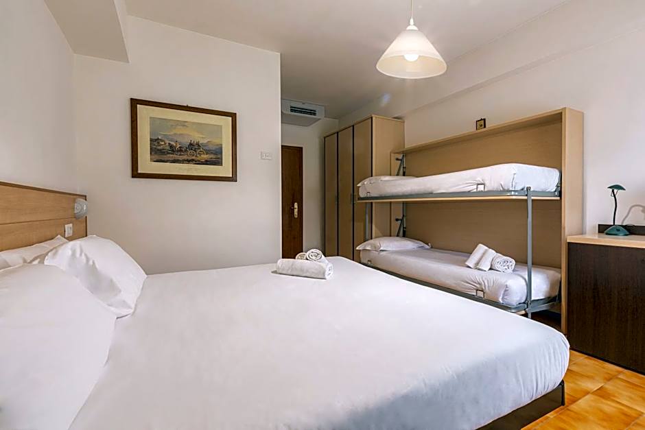 Catignano Hotel