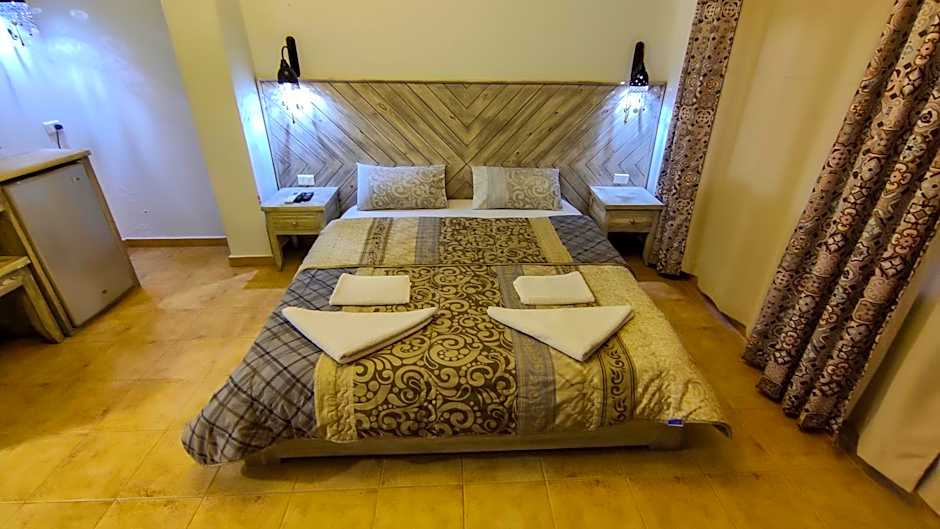 Shams Hotel & Dive Centre