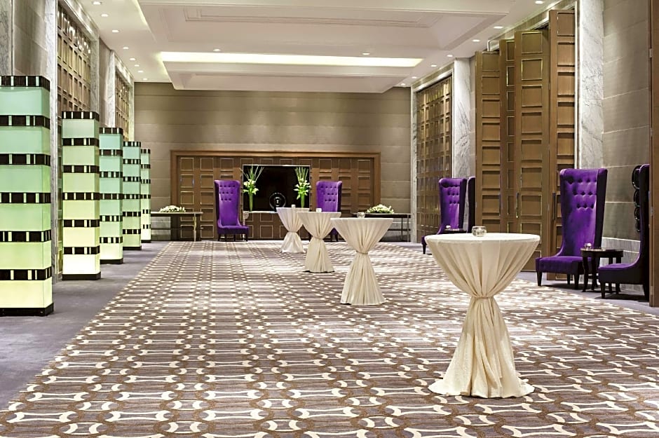 Hyatt Regency Gurgaon Hotel