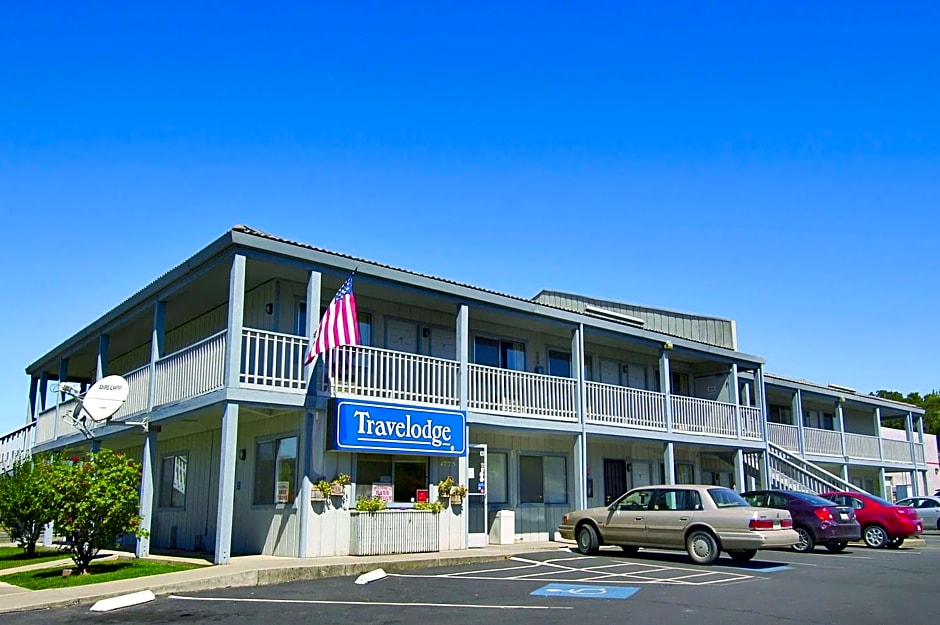 Travelodge by Wyndham Clearlake