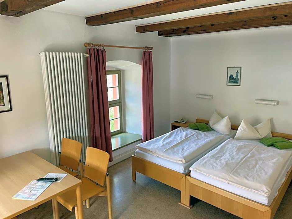 Gästehäuser St. Marienthal