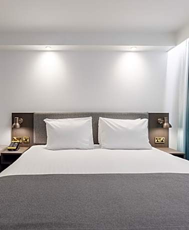 Holiday Inn Bristol Airport By IHG