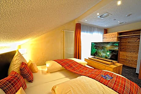 Junior Suite with Balcony