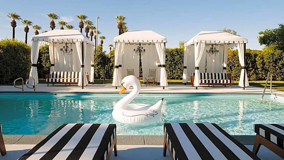 Hotel El Cid by AvantStay 16 OCC Full Hotel Buyout in Palm Springs w Pool