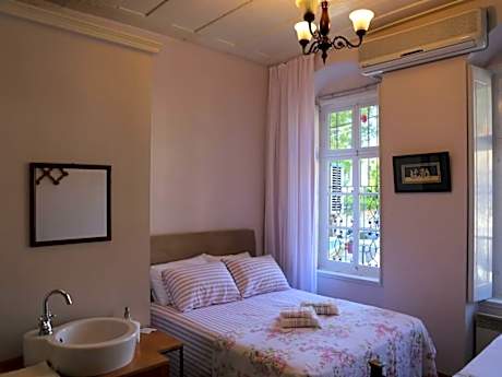 Eolya Konuk Evi