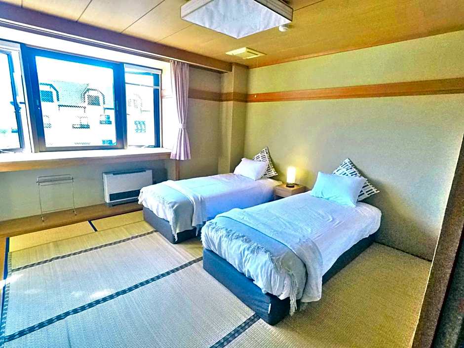 Red Fox Lodge Myoko