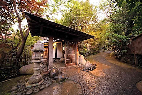 Hatago Kayausagi