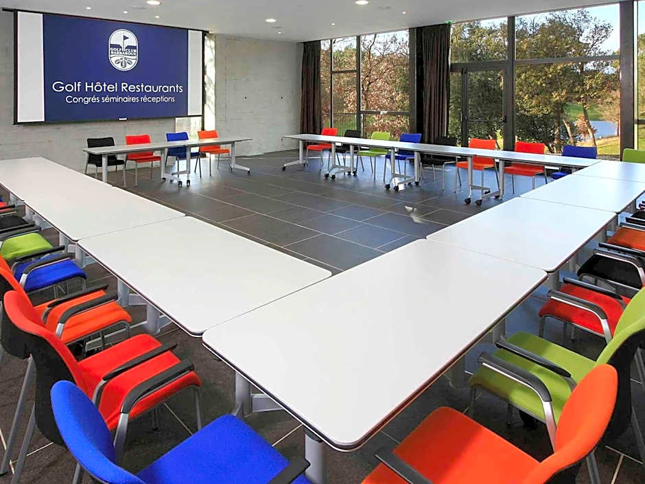 Mercure Brignoles Golf de Barbaroux