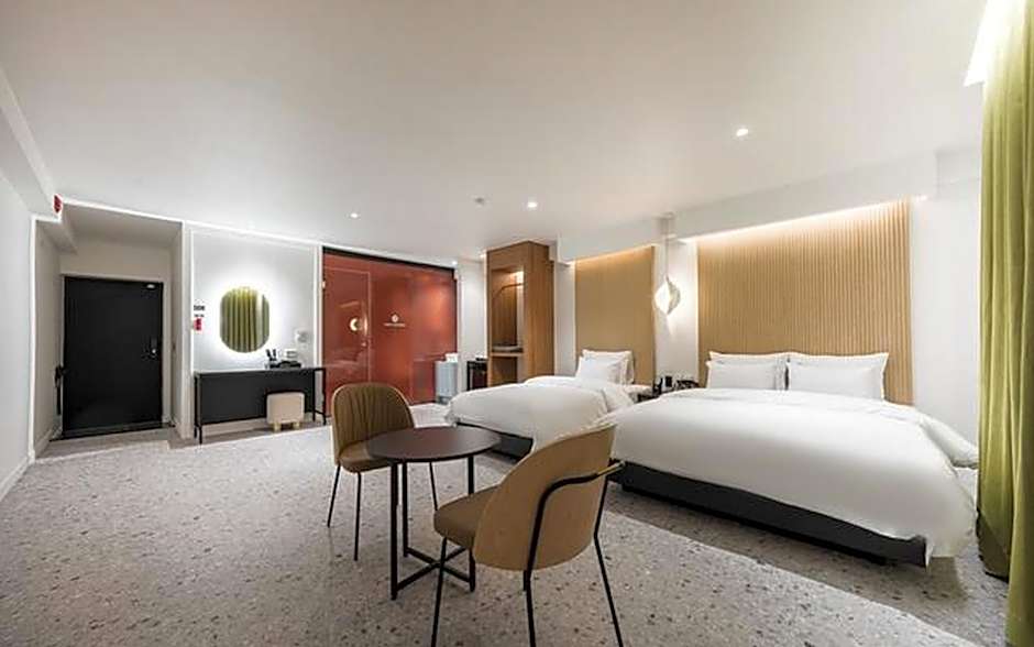 Hotel Casa Osteria in Indong, Gumi