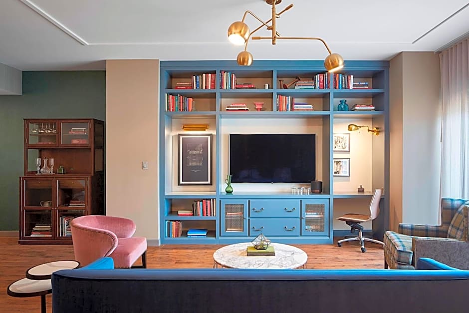 Hotel Zachary, Chicago, a Tribute Portfolio Hotel