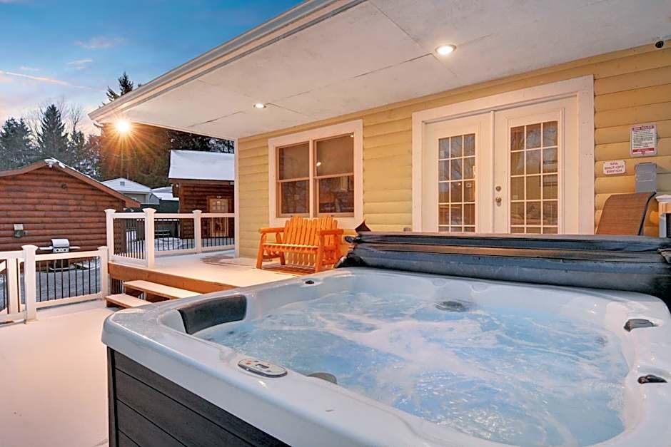 The Lodges at Sunset Village