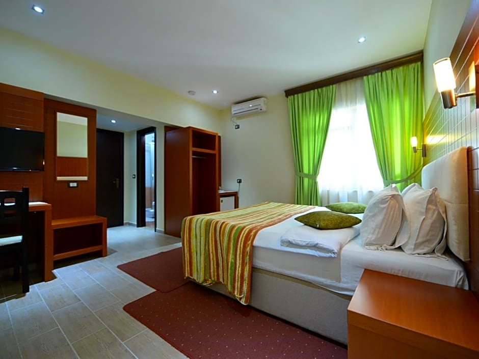 City Hotel Tirana