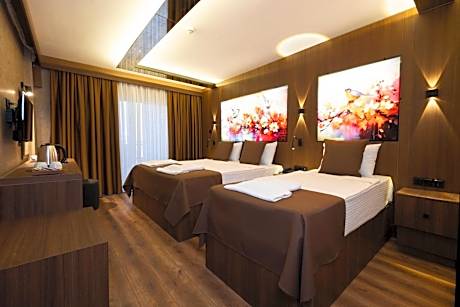 Superior Triple Room