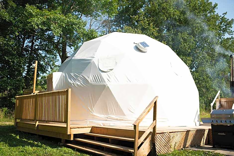 Open Sky Glamping Kawartha Dome
