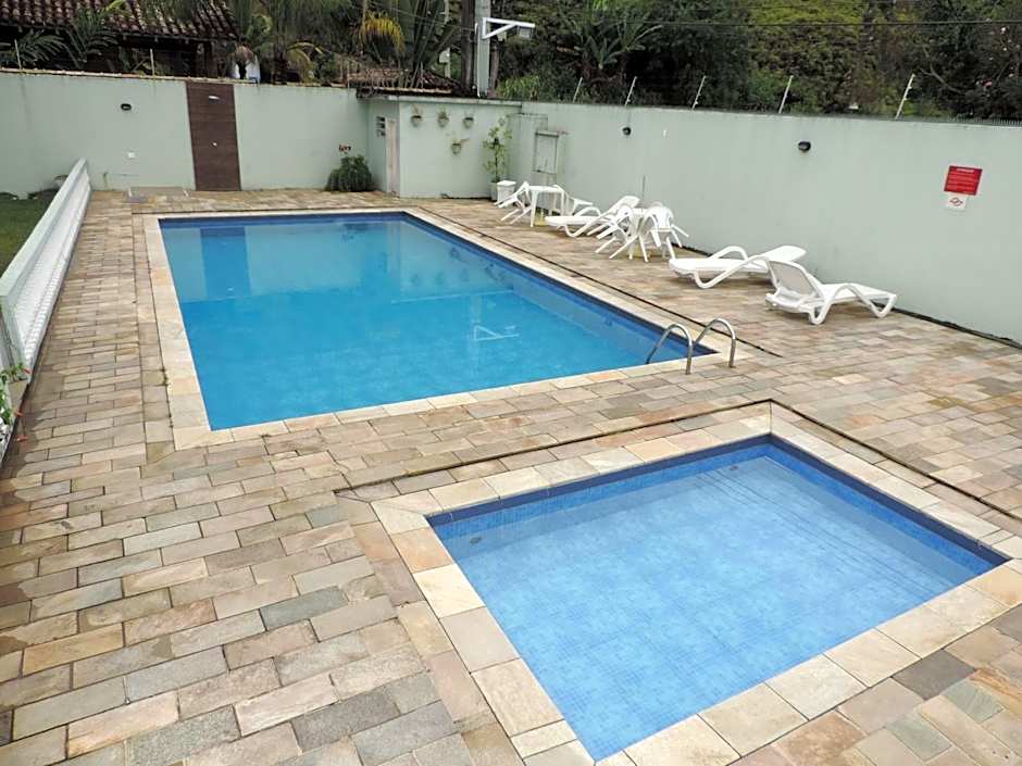 Casinha de Boneca em Juquey