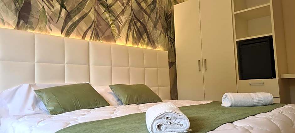 Hotel Eros
